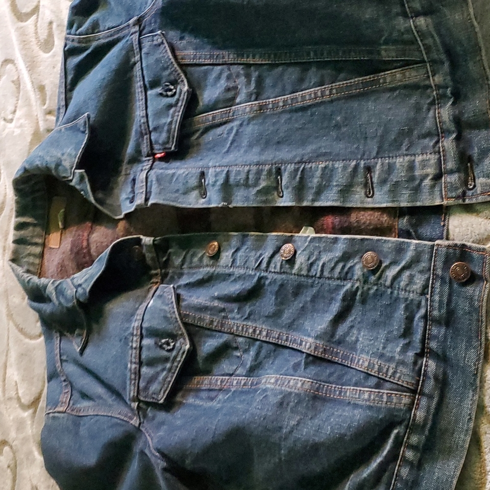 Levi jacket - Picture 1 of 3